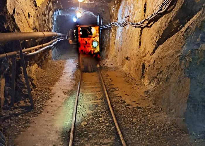 Zum Schlossblick فولكنشتاين